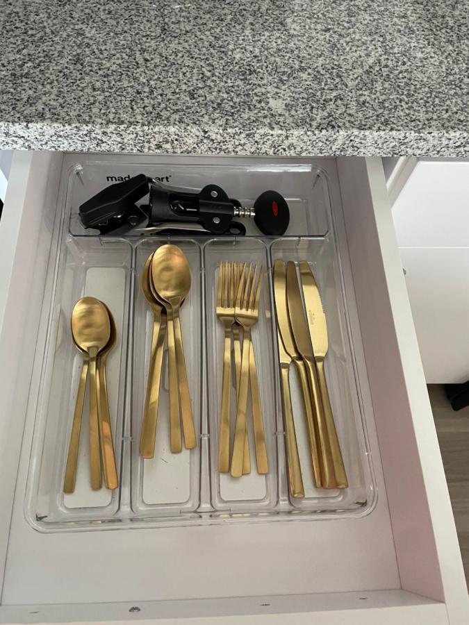 Lux House Of Champagne 2Br 2Ba Free Parking & Wifi Apartment Балтимор Екстериор снимка