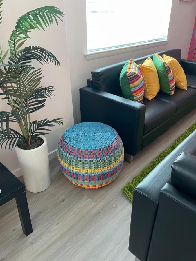 Lux House Of Champagne 2Br 2Ba Free Parking & Wifi Apartment Балтимор Екстериор снимка