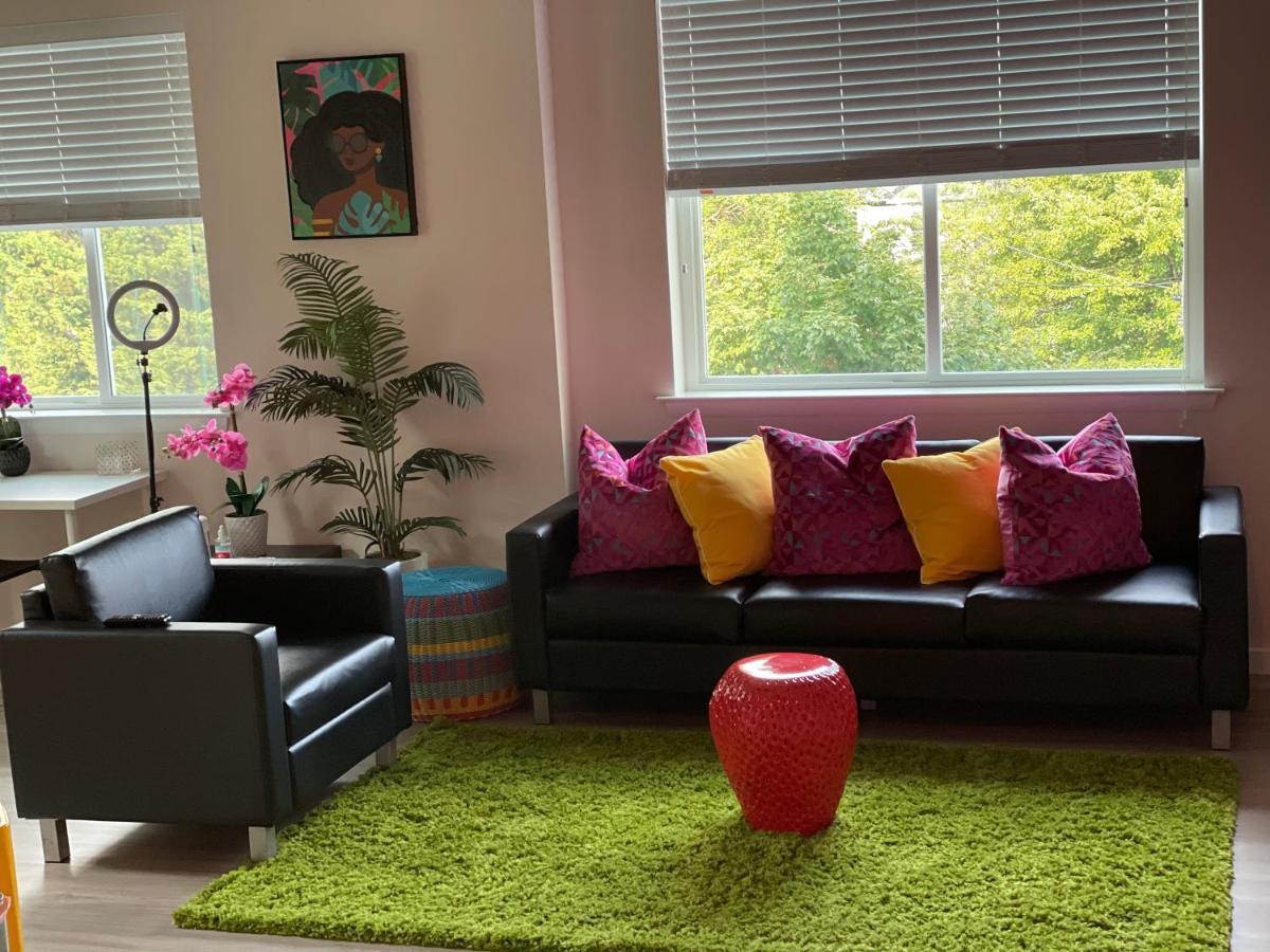 Lux House Of Champagne 2Br 2Ba Free Parking & Wifi Apartment Балтимор Екстериор снимка