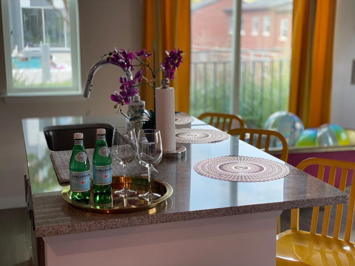 Lux House Of Champagne 2Br 2Ba Free Parking & Wifi Apartment Балтимор Екстериор снимка